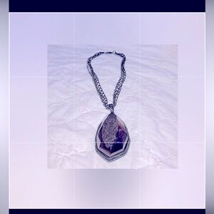 🎆 💜 Stunning Necklace